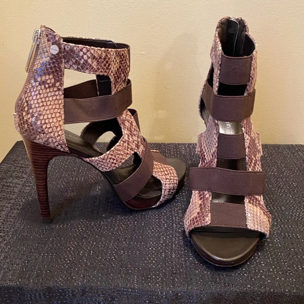 NEW Calvin Klein Snakeskin Heels in Brown and Tan
